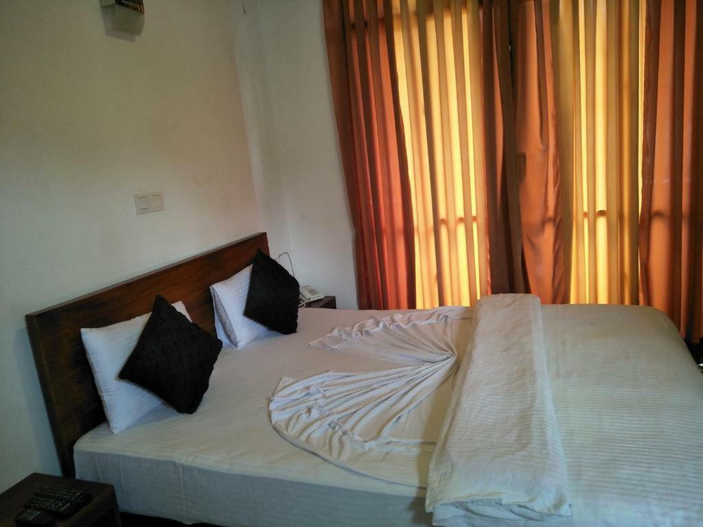 Hikers Lodge Ella Bagian luar foto